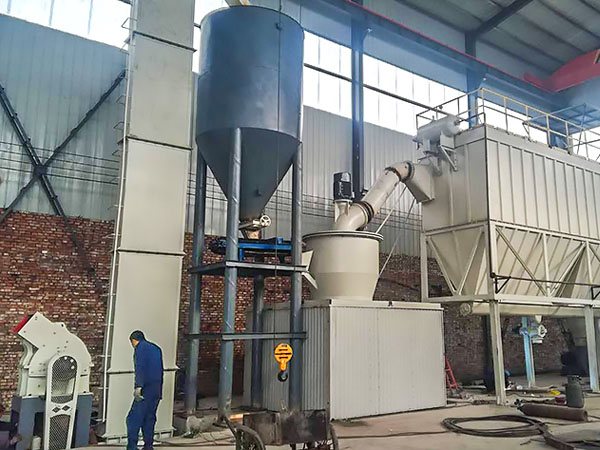 河北石家莊石英砂磨粉機現場.jpg